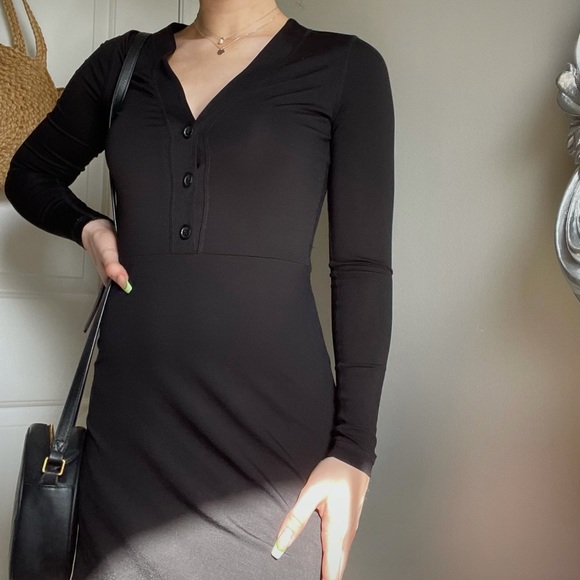 Aritzia black dress - Picture 3 of 3